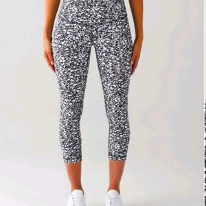 Lululemon Athletica Wunder Under crop high-rise 21